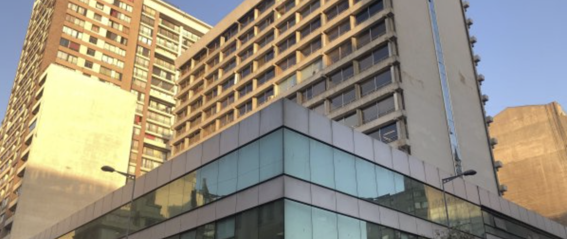 Dueños del ex hotel Tupahue del centro de Santiago se suman a la tendencia y buscan transformar tradicional edificio en habitacional