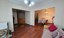 LIVING Y SALA DE ESTAR, CON ILUMINACION NATURAL