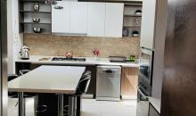 Cocina con comedor de diario