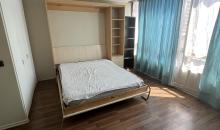 Cama y cortinas
