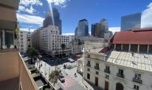 Vista frente al Teatro Municipal
