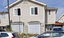 Frontis de la casa que apunta hacia el norte