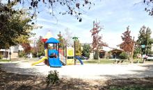 Juegos infantiles al interior del condominio