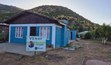 Frontis de la casa, material sólido