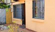 Fachada y antejardin