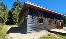 casa lateral vista a logia .