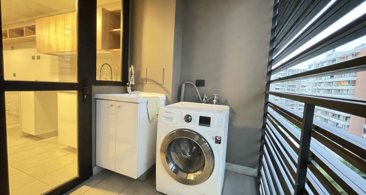 Logia con lavadero buen tamaño.