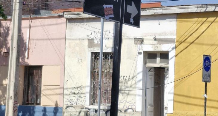 Intersección de Santa Elvira con Joaquín Fernández Blanco