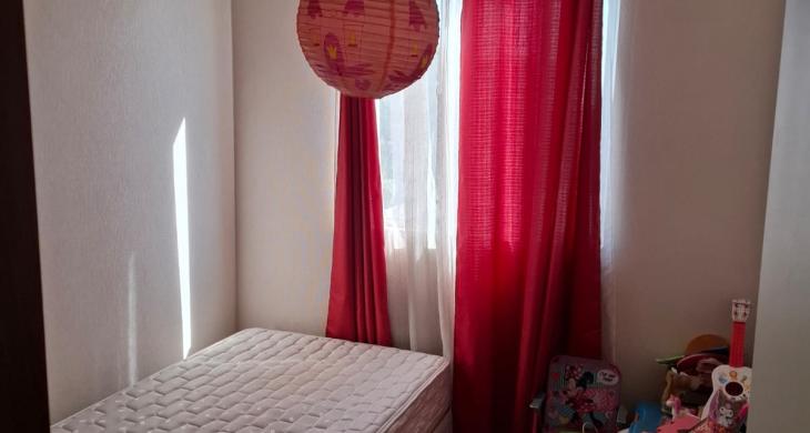 Habitación con baño en pasillo