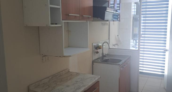 cocina con muebles