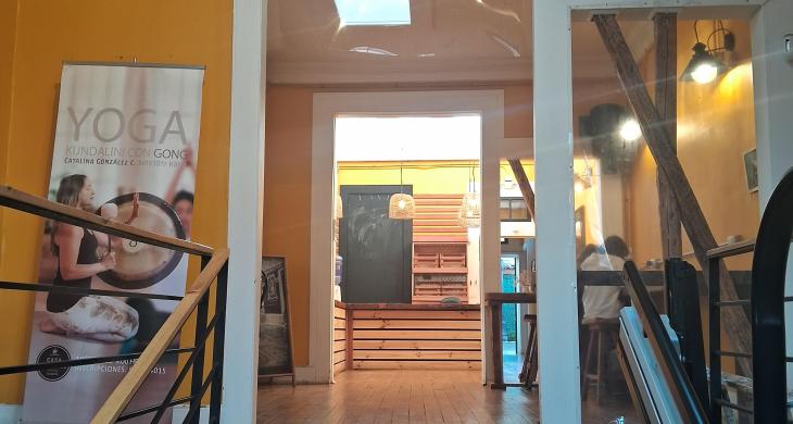 Entrada a la galería por Calle Condell. Habilitado para personas en silla de ruedas