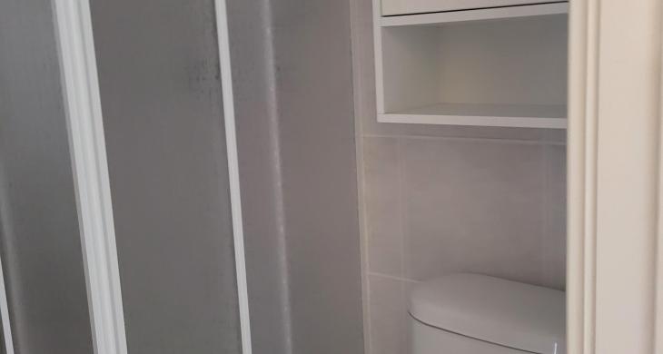 baño en suite, dormitorio de servicio