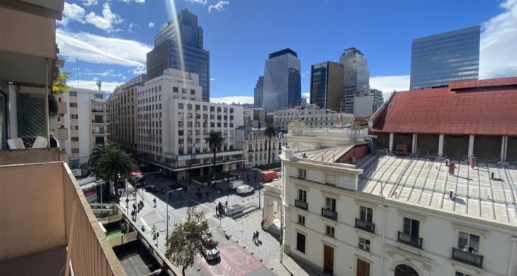 Vista frente al Teatro Municipal