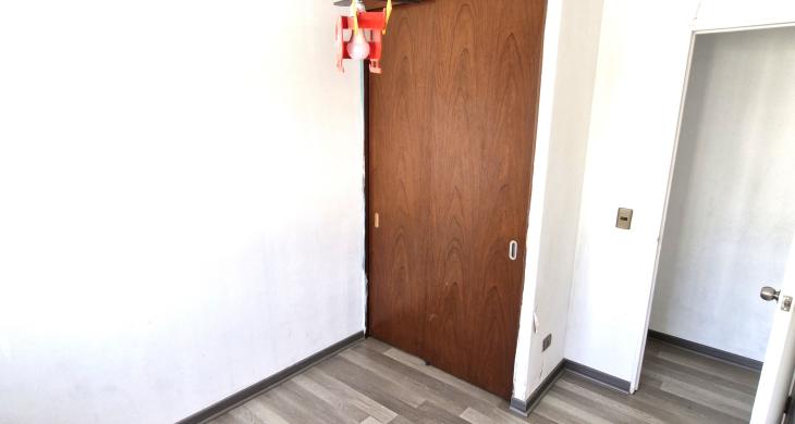 Segundo dormitorio, en segundo piso muy iluminado