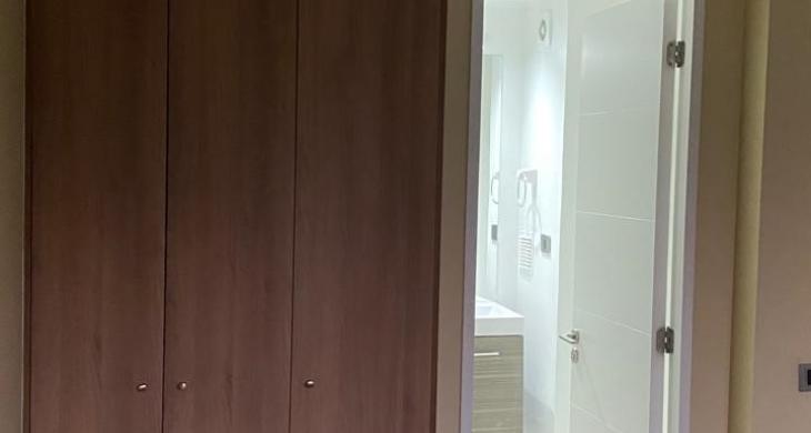 closet y baño en suite 