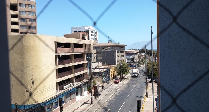 Balcón totalmente enmallado para seguridad de nuestros huéspedes.