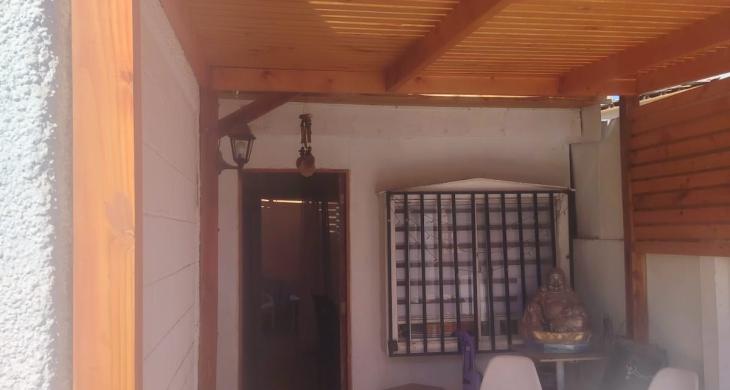 entrada de vehiculo techado